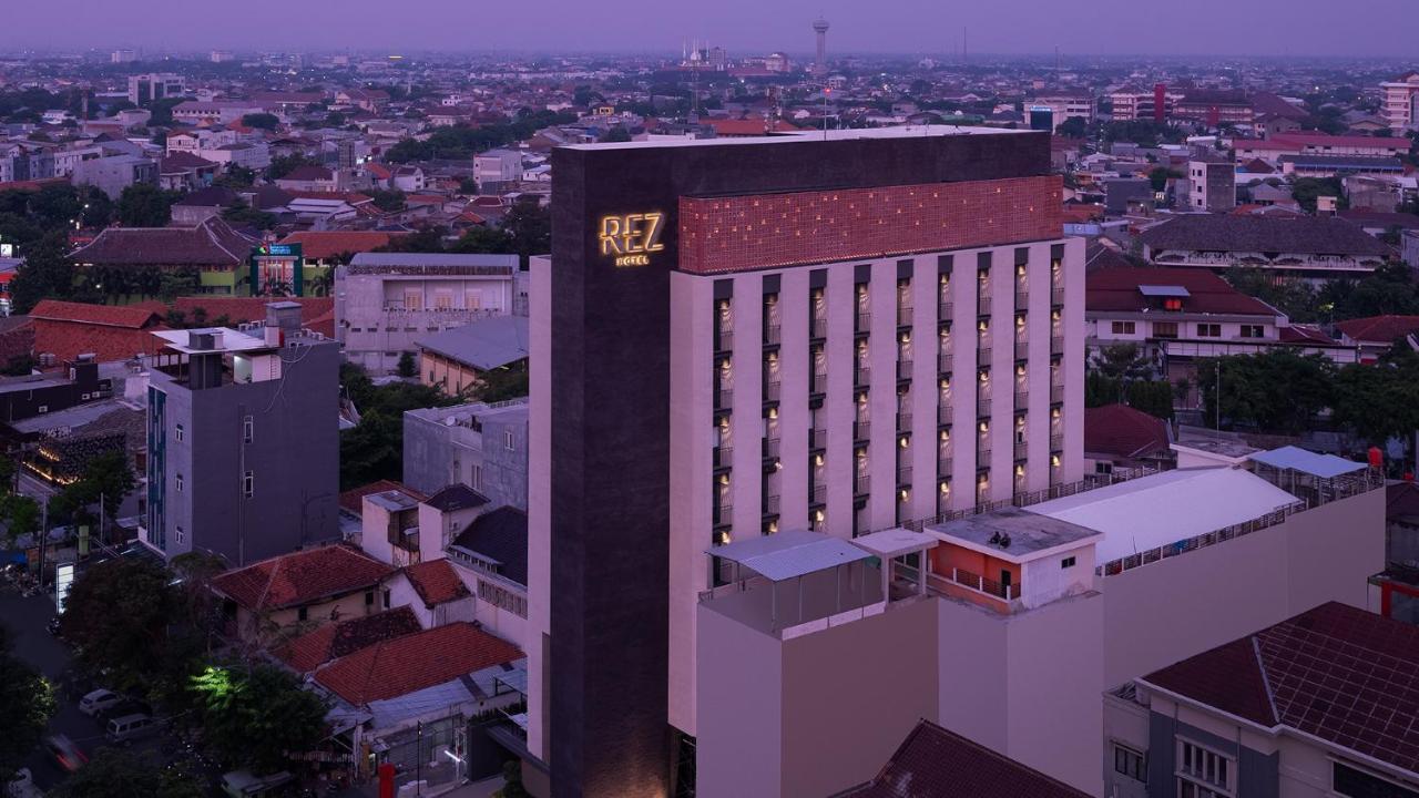 Rez Hotel Semarang Zewnętrze zdjęcie