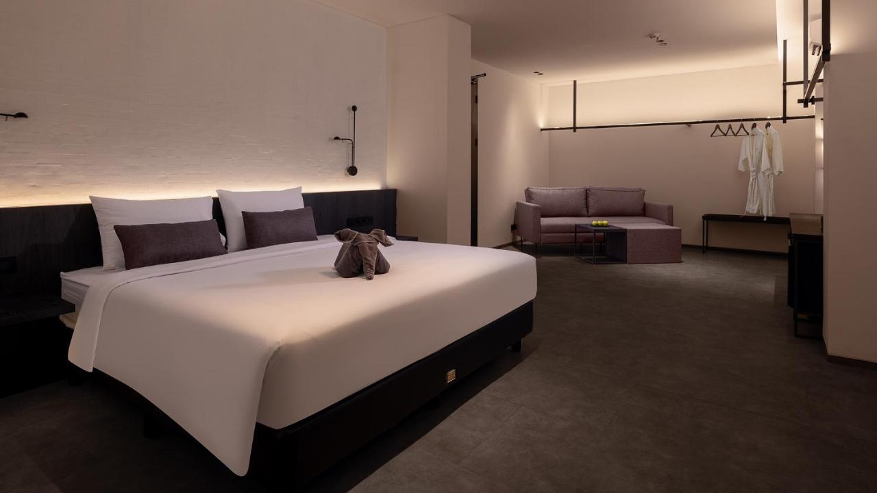 Rez Hotel Semarang Zewnętrze zdjęcie