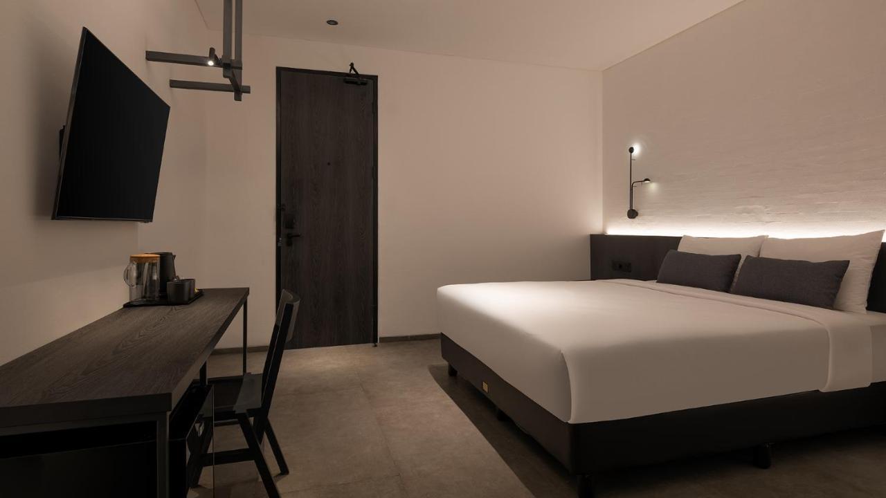 Rez Hotel Semarang Zewnętrze zdjęcie