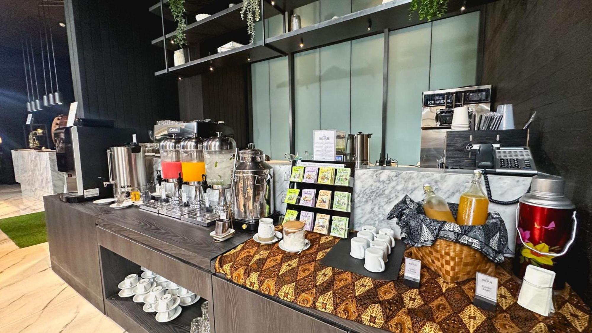 Rez Hotel Semarang Zewnętrze zdjęcie